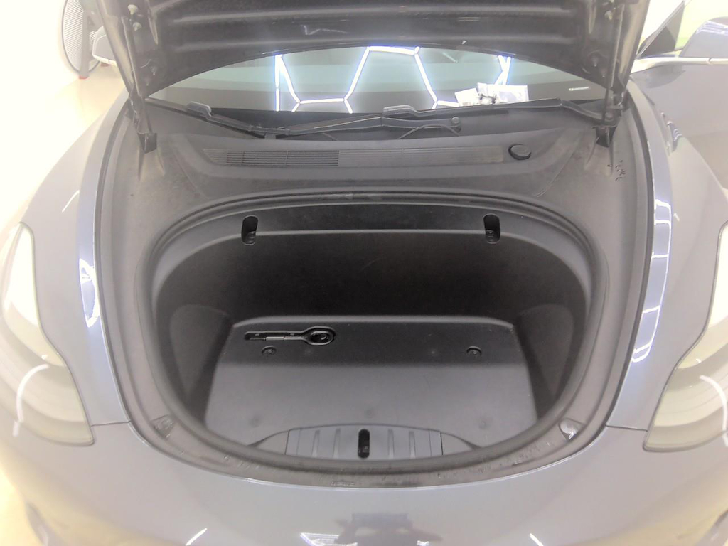 Foto 11 van Tesla Model 3