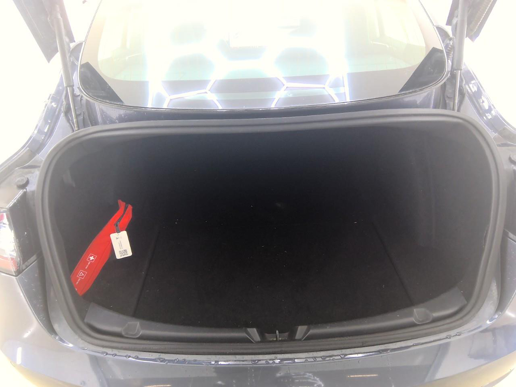 Foto 10 van Tesla Model 3