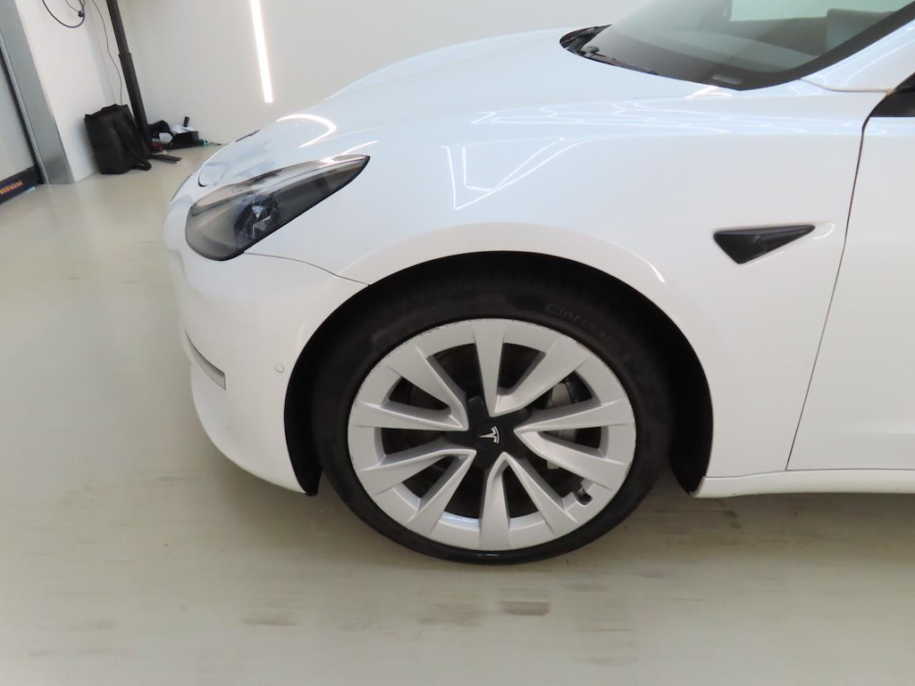 Foto 20 van Tesla Model 3