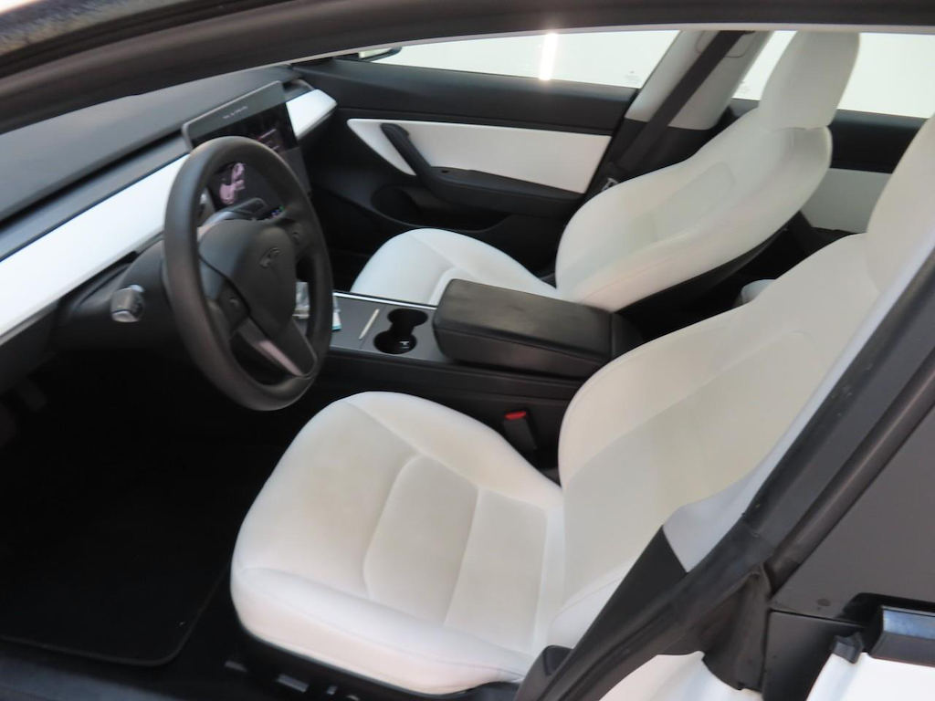 Foto 22 van Tesla Model 3