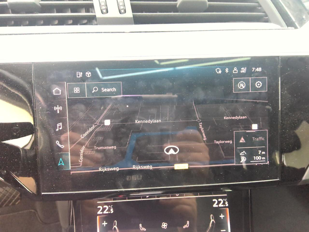 Foto 16 van Audi e-tron