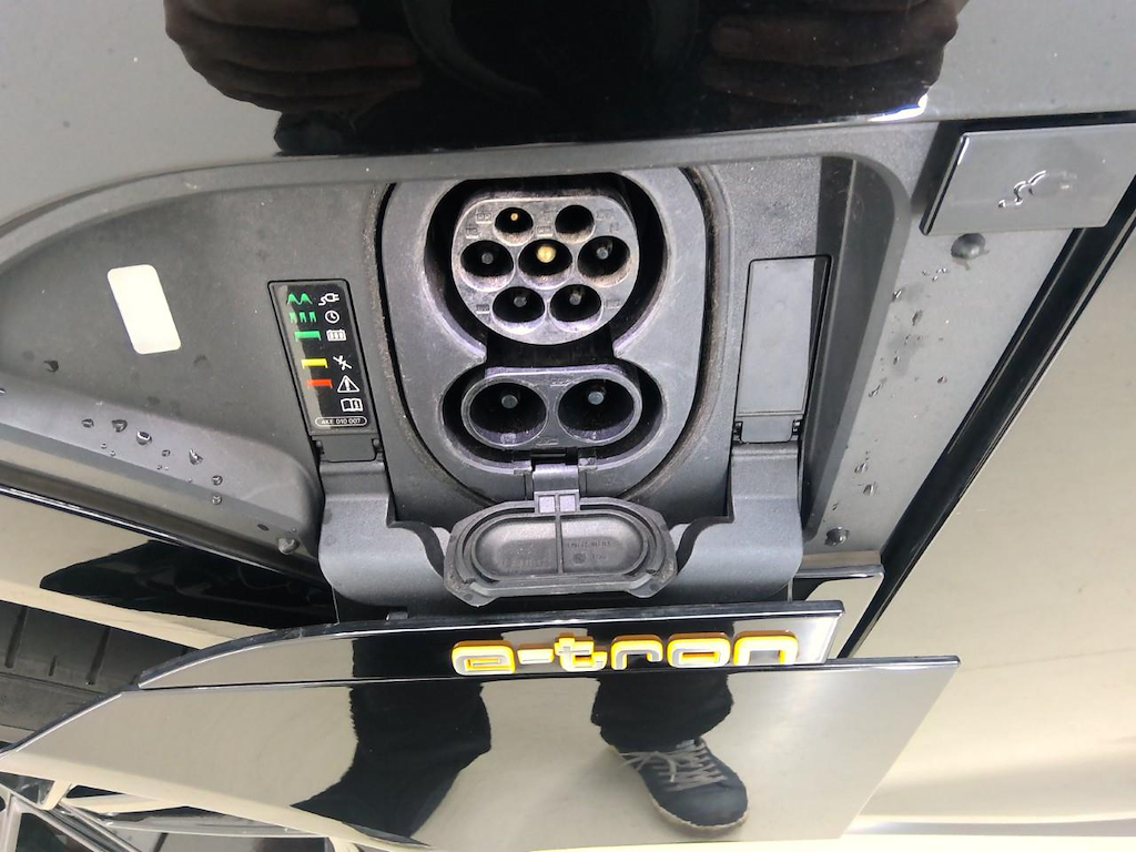 Foto 23 van Audi e-tron