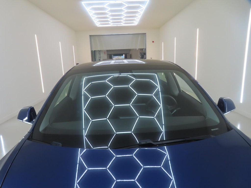 Foto 12 van Tesla Model 3