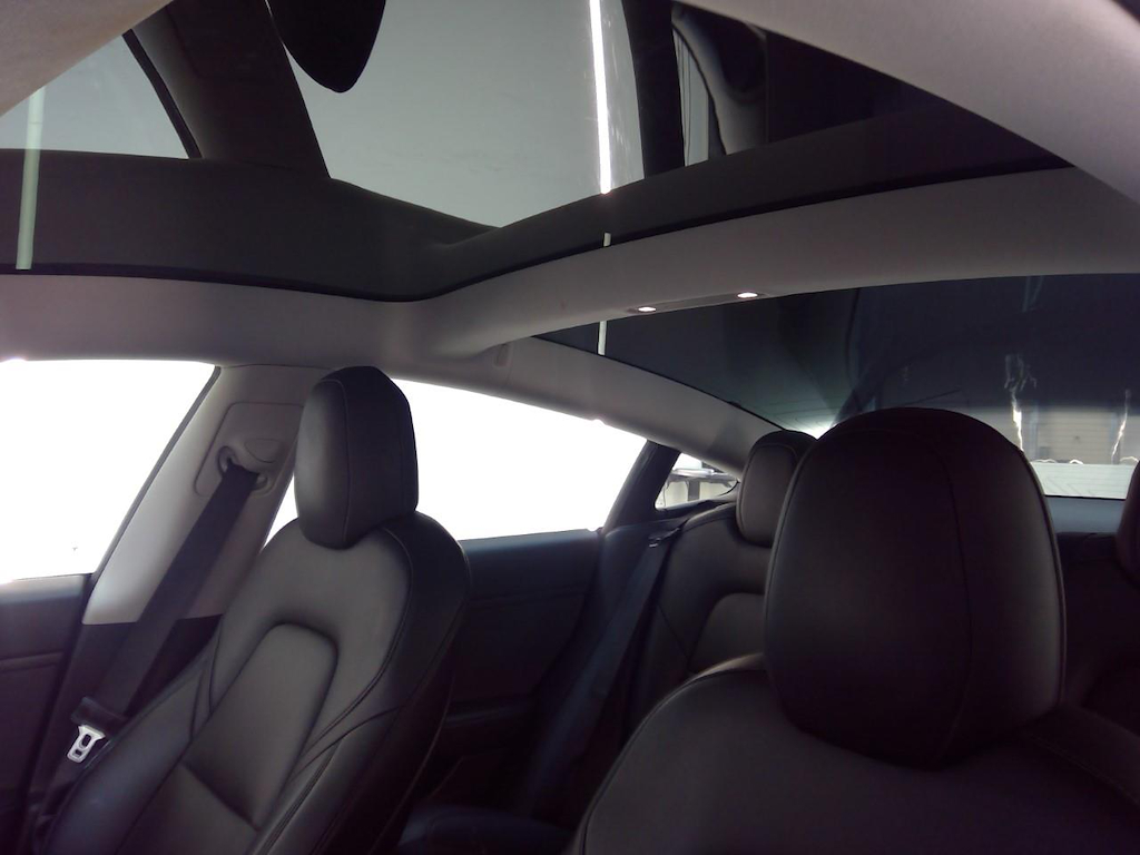 Foto 15 van Tesla Model 3