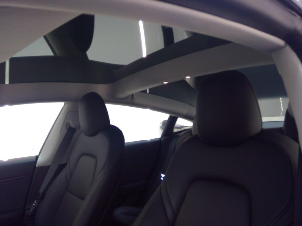 Foto 21 van Tesla Model 3