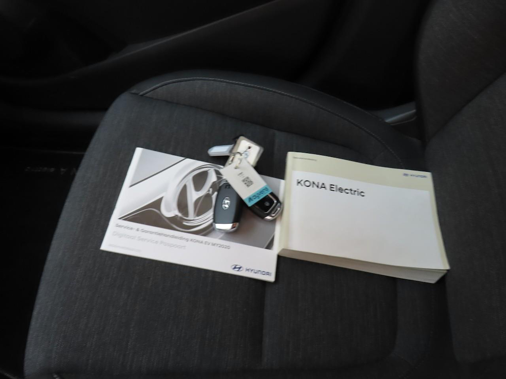 Foto 15 van Hyundai Kona