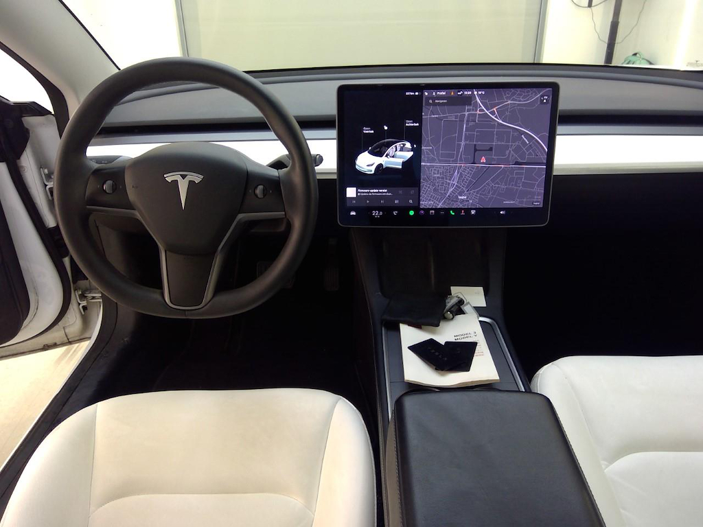 Foto 9 van Tesla Model 3