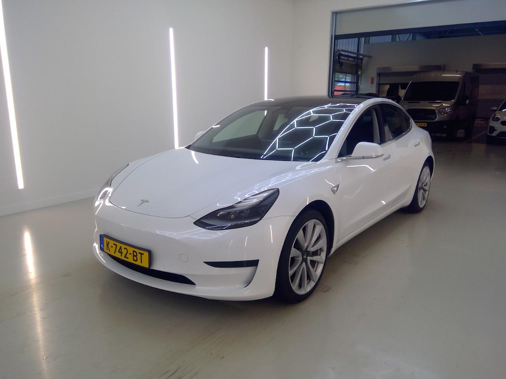 Foto 2 van Tesla Model 3