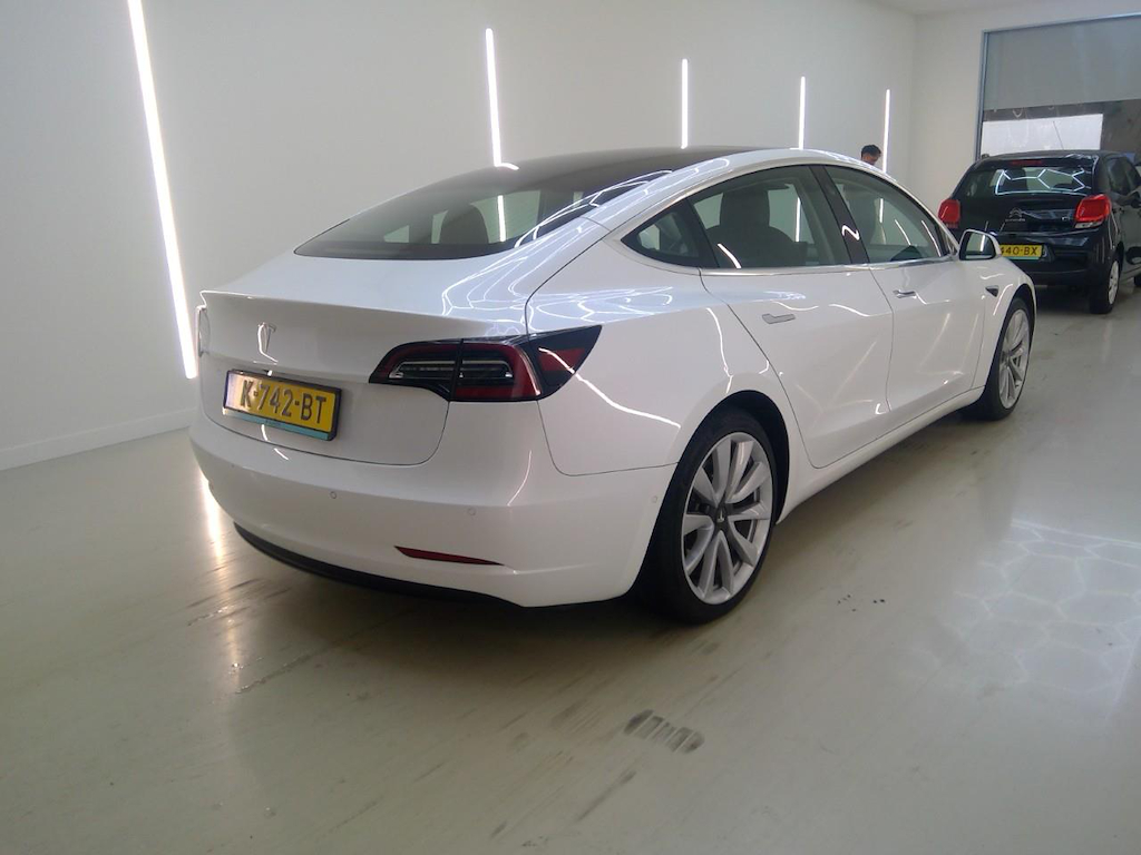 Foto 3 van Tesla Model 3