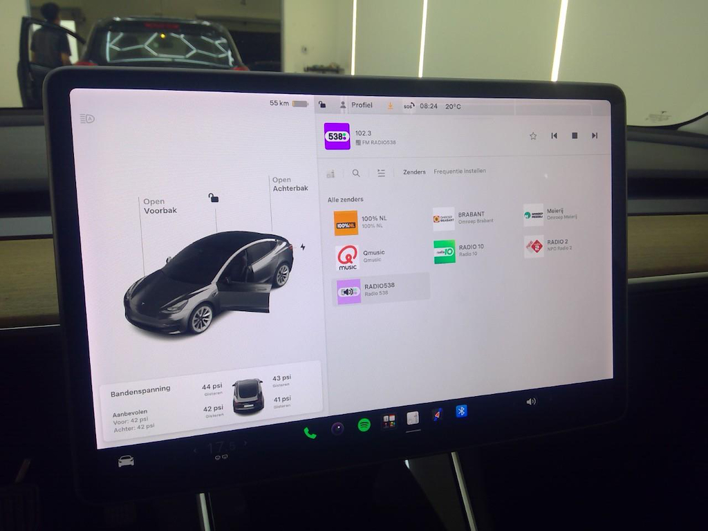 Foto 21 van Tesla Model 3
