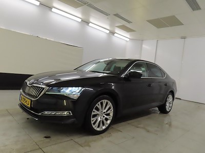 Koop uw SKODA SUPERB op Ayvens Carmarket