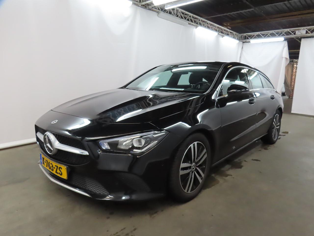 Mercedes-Benz CLA Shooting Brake 180 DCT Bus. Solution Luxury 5d