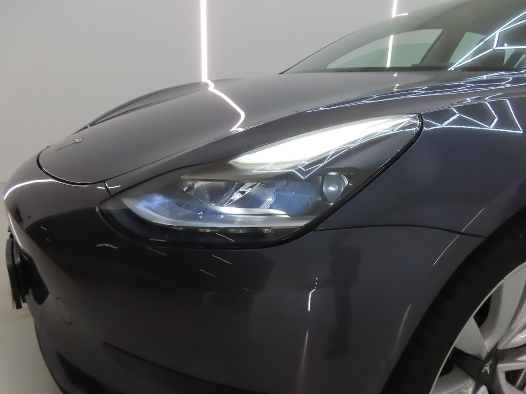 Foto 19 van Tesla Model 3