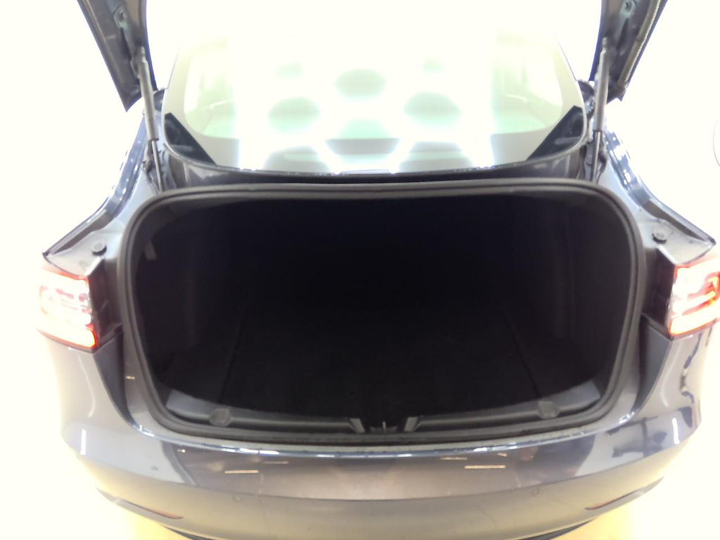 Foto 12 van Tesla Model 3