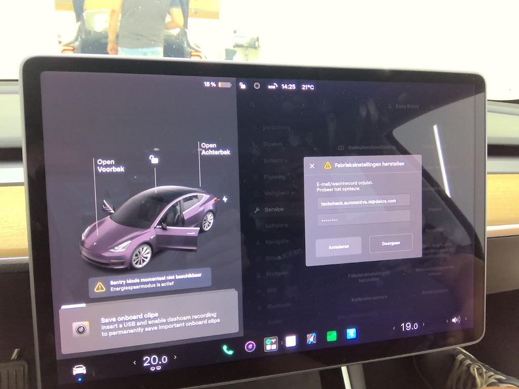 Foto 18 van Tesla Model 3