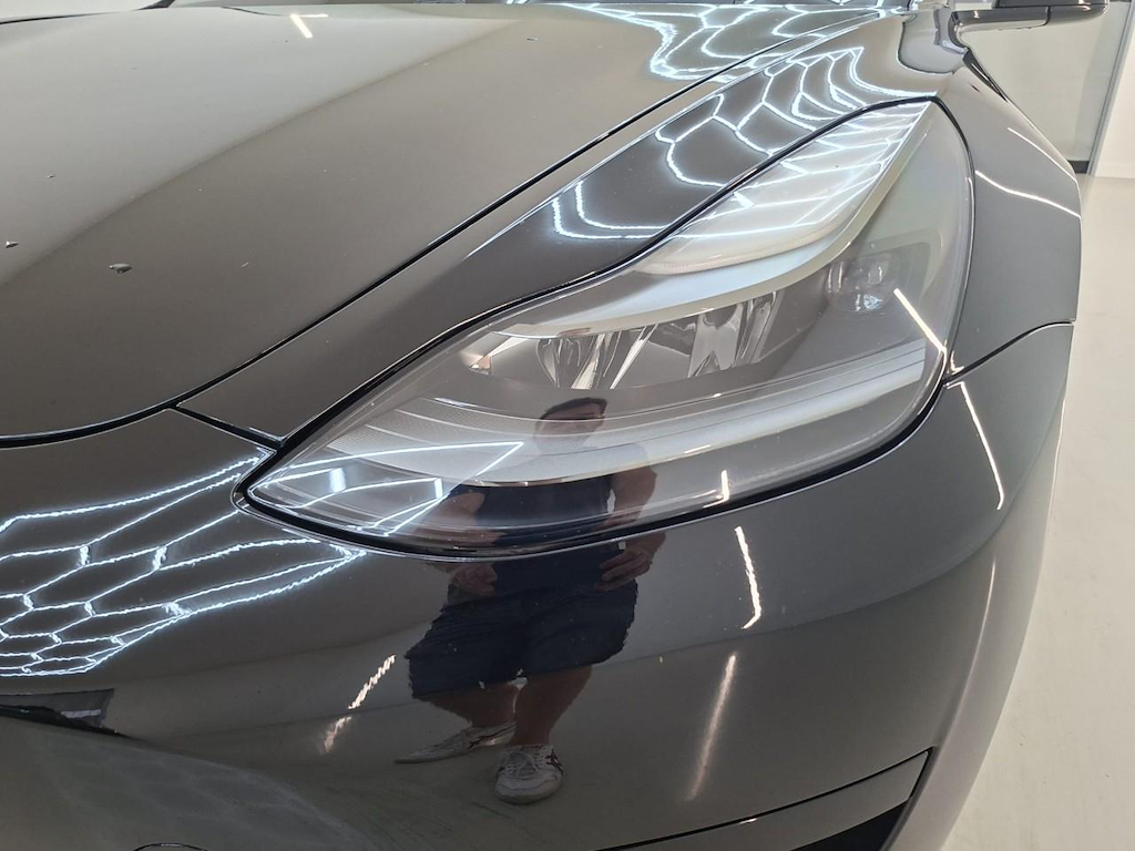 Foto 11 van Tesla Model 3