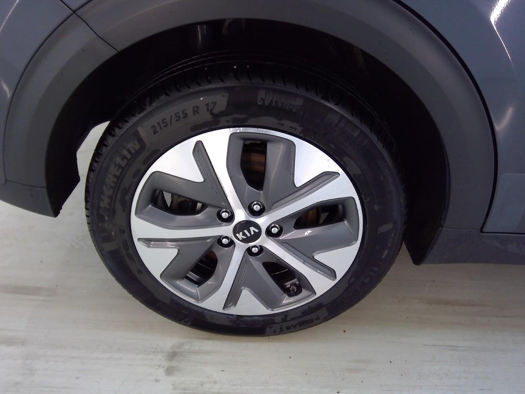 Foto 12 van Kia Niro