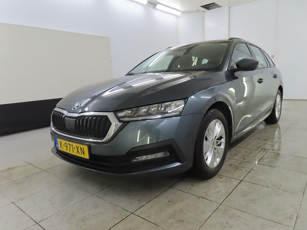 Skoda Octavia Combi 1.0 TSI e-TEC MHEV DSG Business Edition 5d