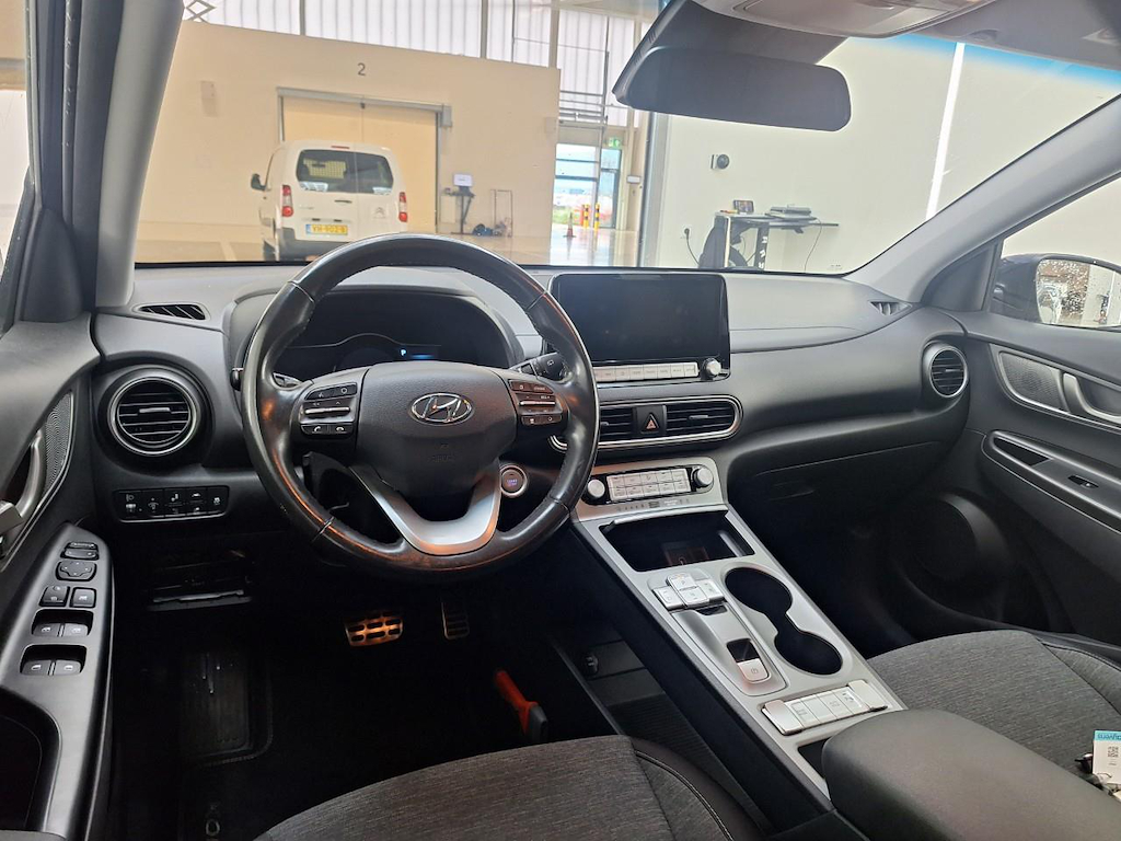 Photo 5 of Hyundai Kona