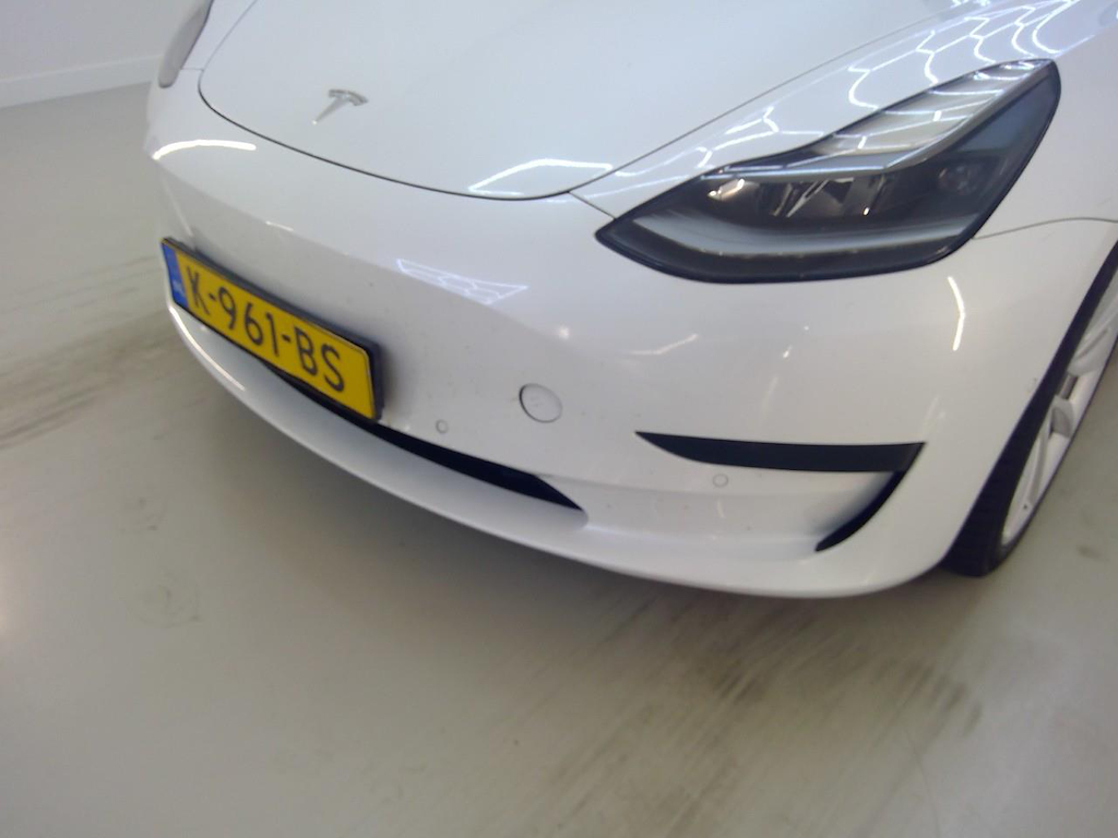 Foto 30 van Tesla Model 3