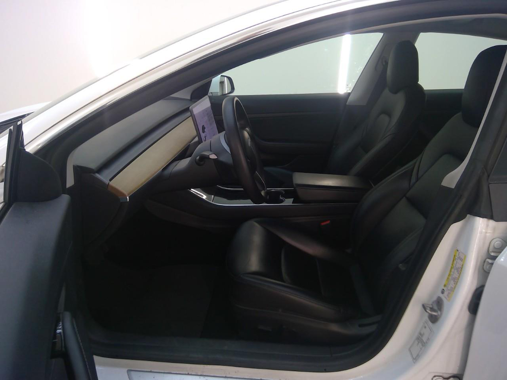 Foto 8 van Tesla Model 3