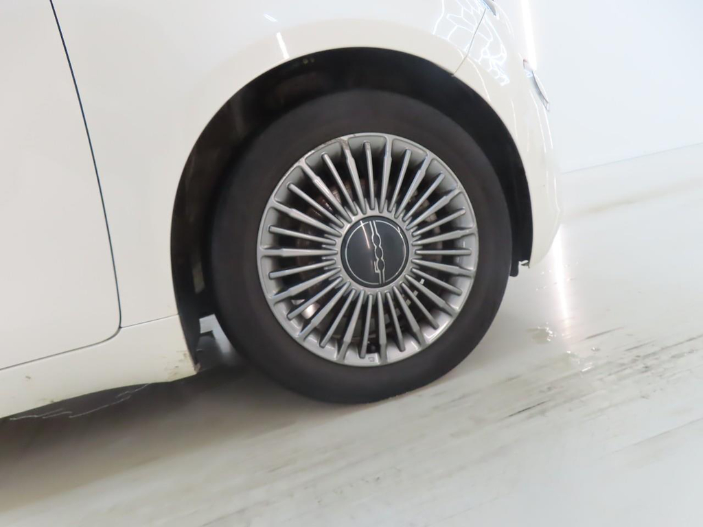 Foto 34 van Fiat 500-e