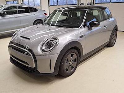 Buy MINI MINI 32.6 KWH COOPER SE on Ayvens Carmarket