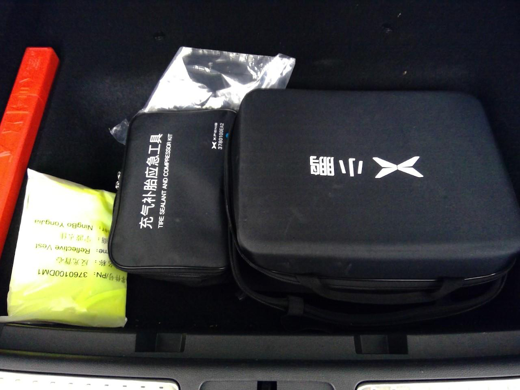 Foto 11 van XPeng G9