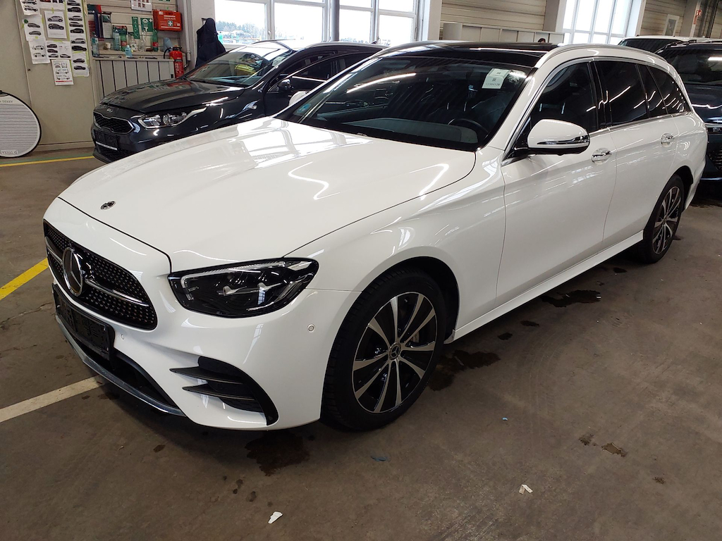 Mercedes-Benz E -CLASS 2.0  300 D 4MATICT AUSTRIA D. AUTO