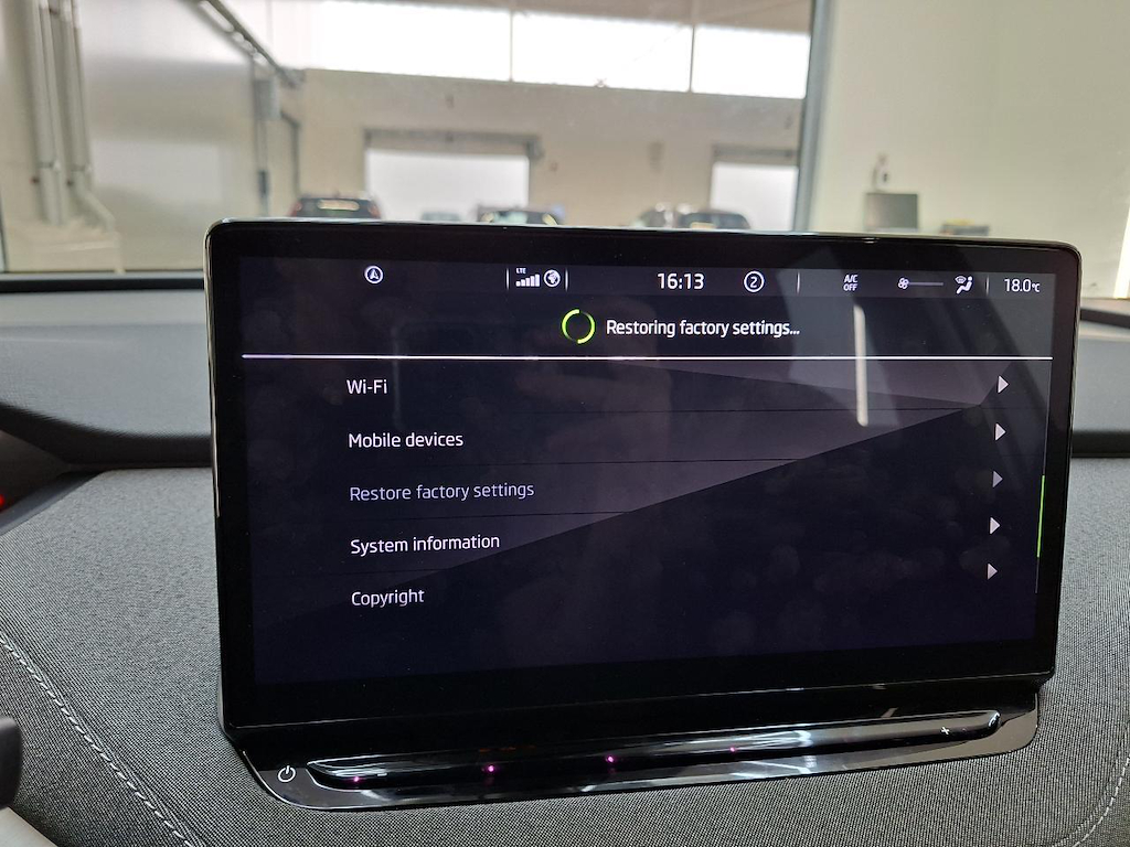 Photo 14 of Skoda Enyaq