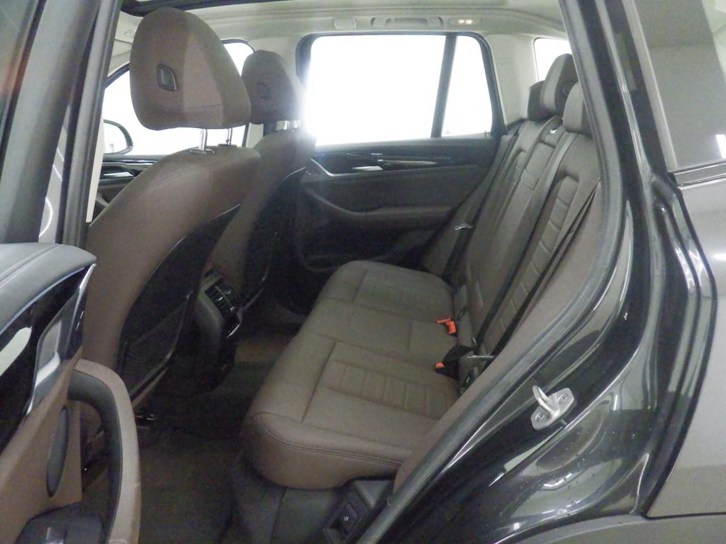 Foto 18 van BMW ix3