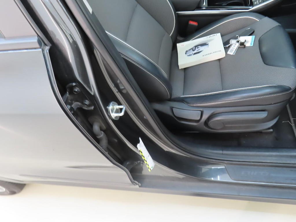 Foto 63 van Kia Niro