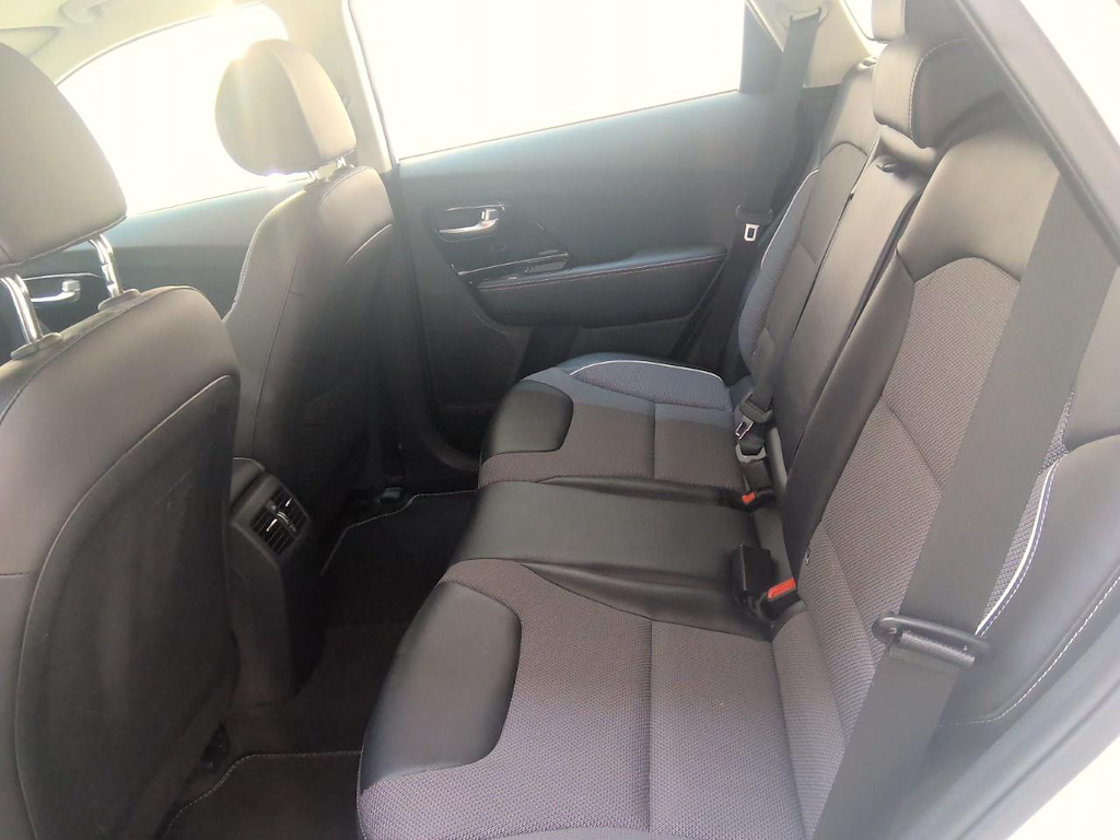 Foto 10 van Kia Niro