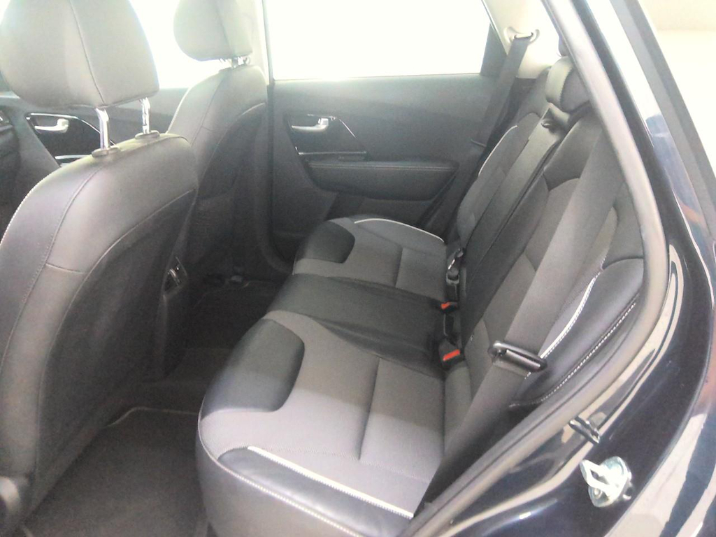 Foto 9 van Kia Niro