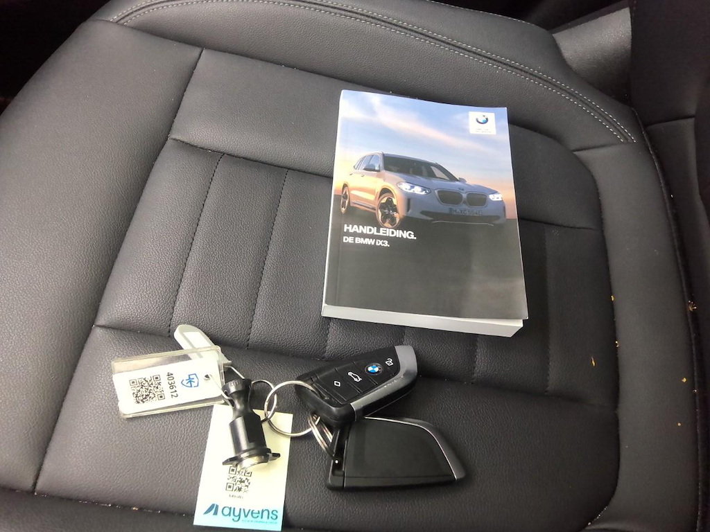 Foto 21 van BMW ix3