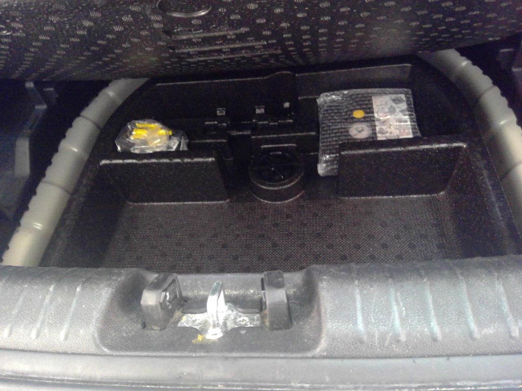 Foto 12 van Kia Niro