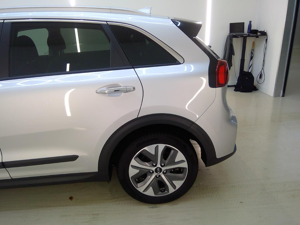 Foto 30 van Kia Niro