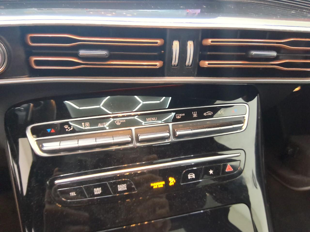 Foto 19 van Mercedes EQC
