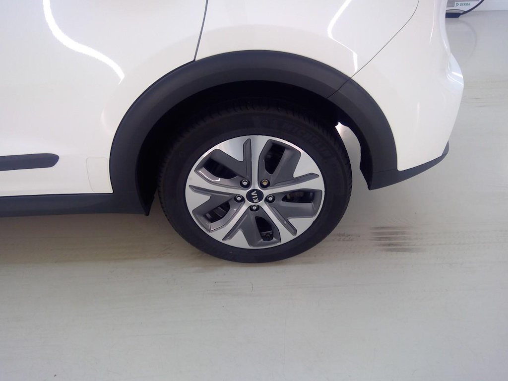 Foto 25 van Kia Niro