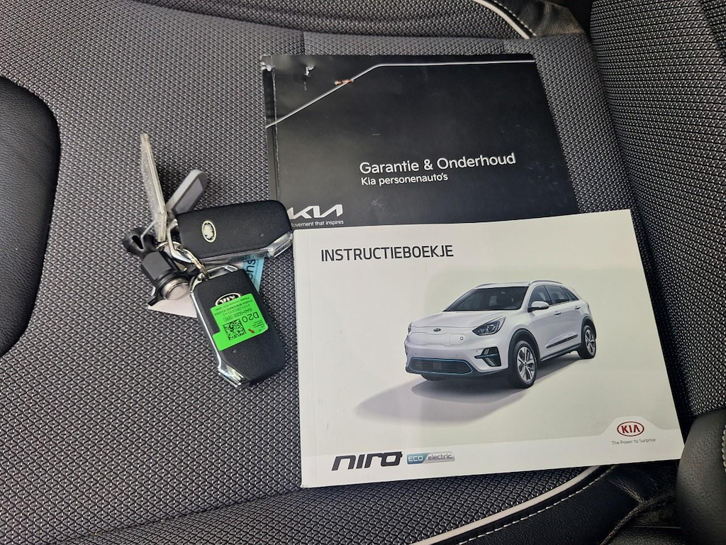 Foto 15 van Kia Niro