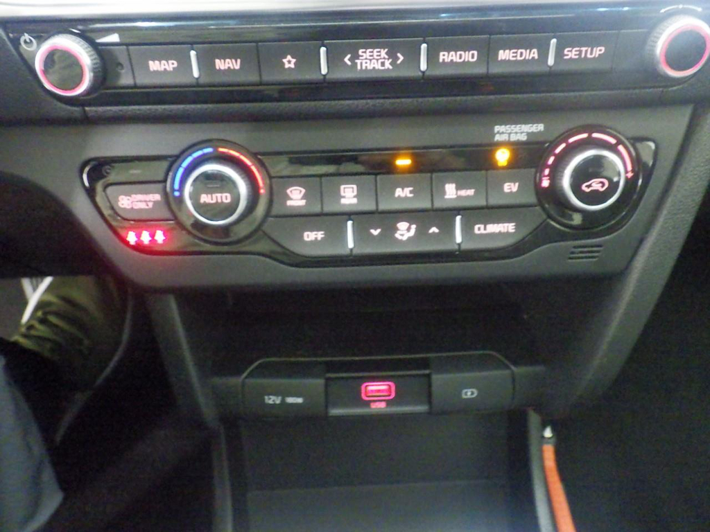Foto 16 van Kia Niro