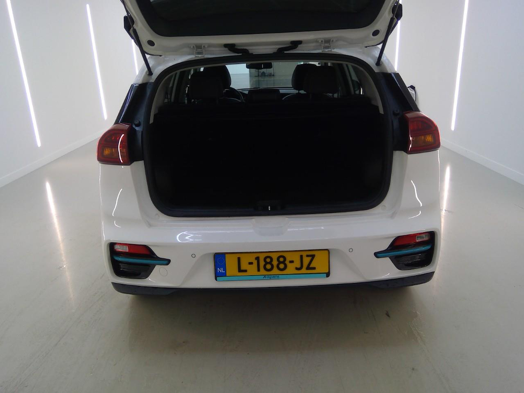 Foto 24 van Kia Niro