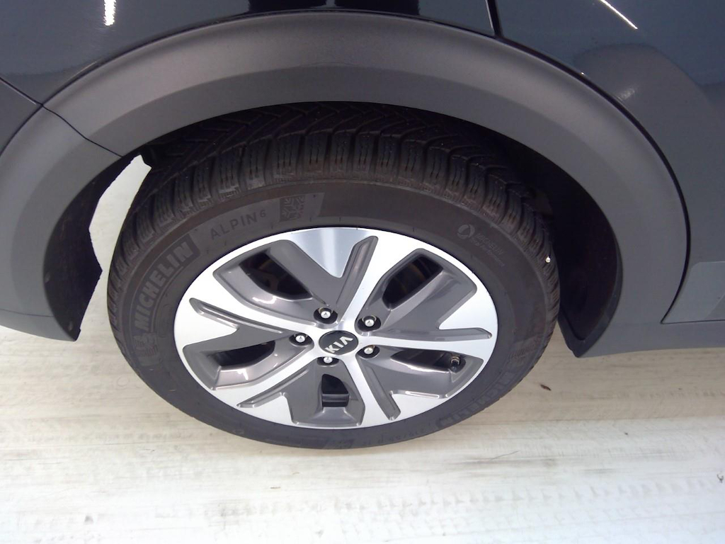 Foto 12 van Kia Niro
