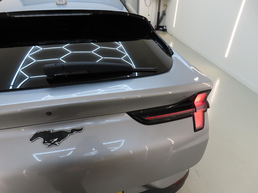 Foto 21 van Ford Mustang