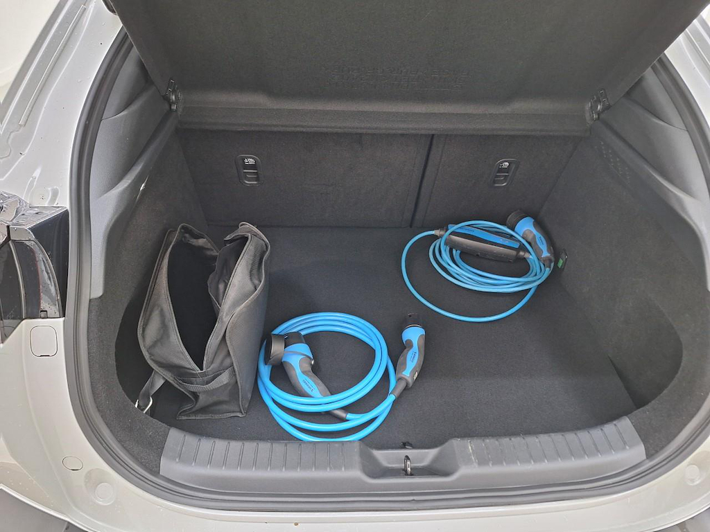 Foto 10 van Mazda MX-30