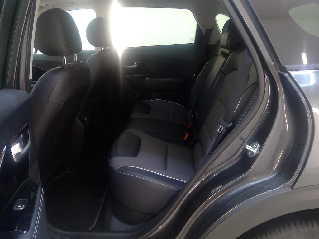 Foto 9 van Kia Niro