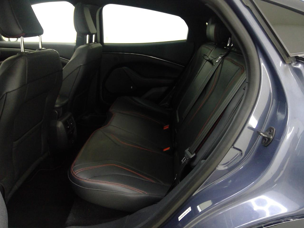 Foto 9 van Ford Mustang