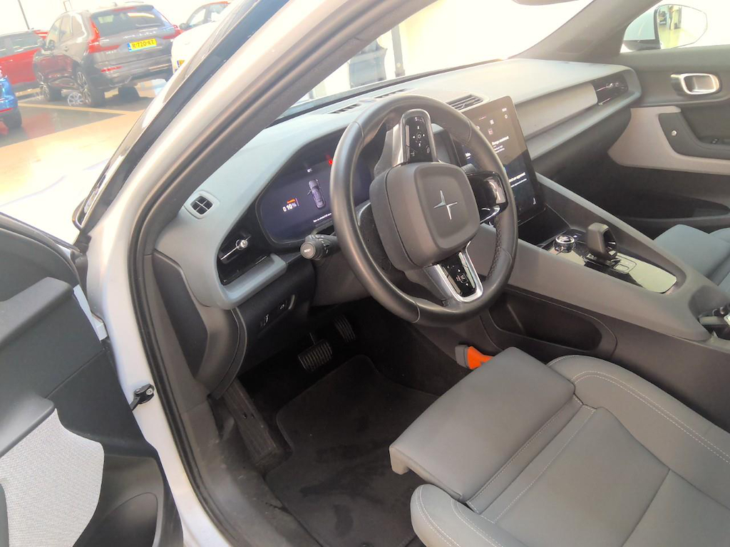 Foto 5 van Polestar 2