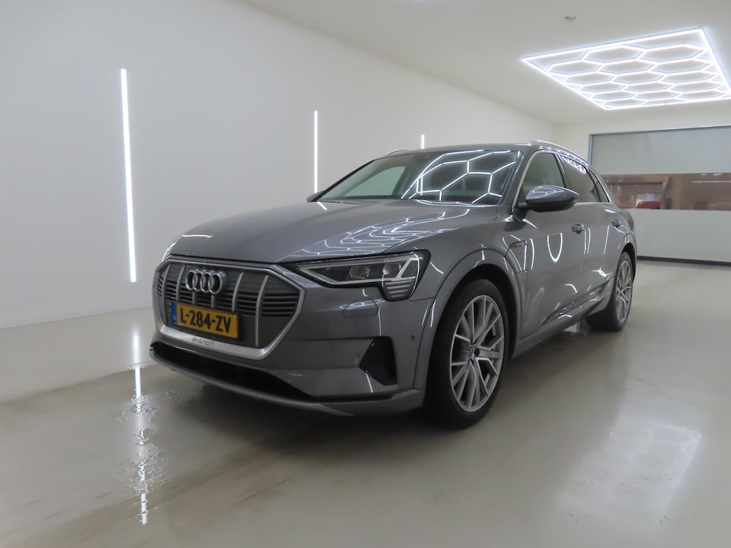 Foto 2 van Audi e-tron