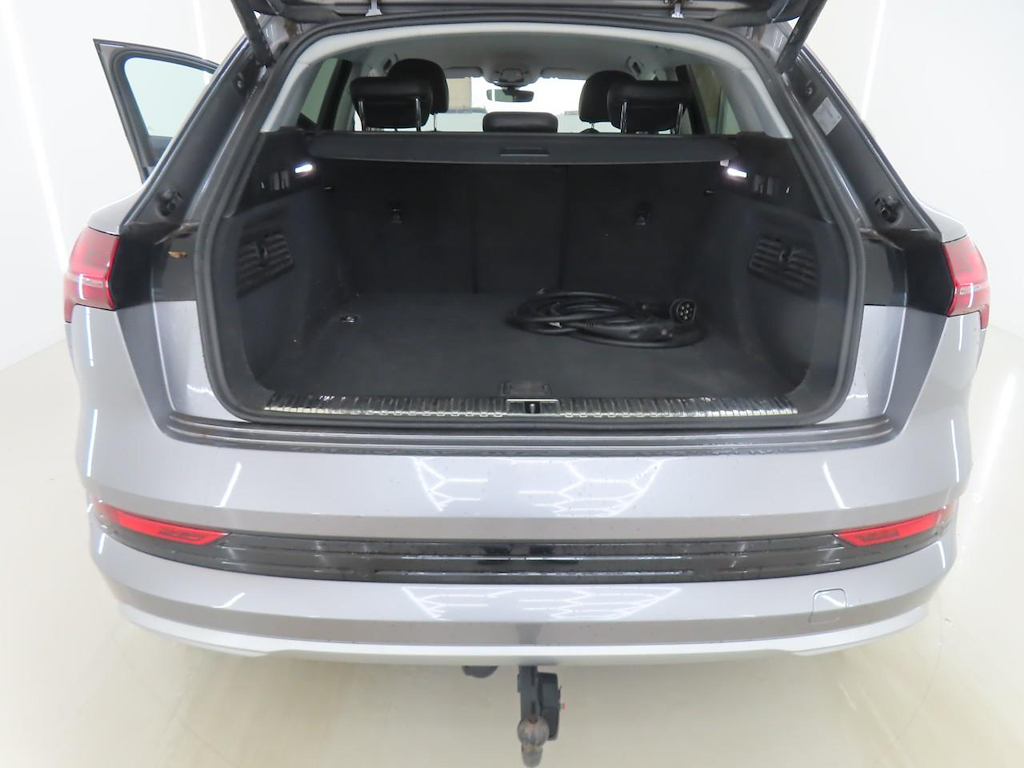 Foto 10 van Audi e-tron